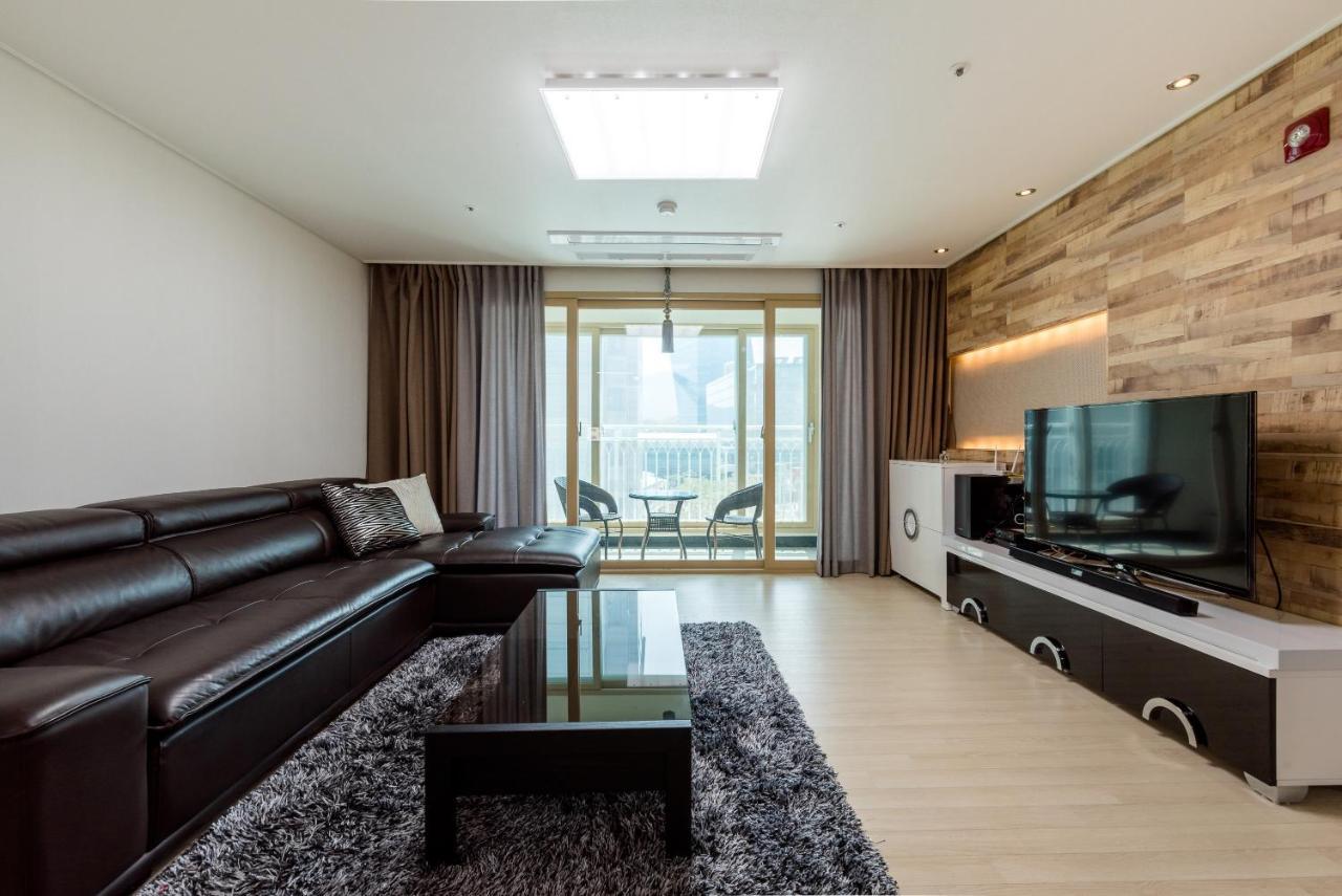 Js Residence Hotel Okpo Geoje Exterior photo