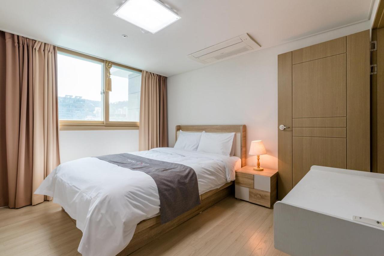 Js Residence Hotel Okpo Geoje Exterior photo